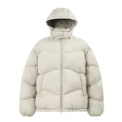 Lightweight Packable Down Jacket with Hood – Stylish & Warm Outerwear Essential