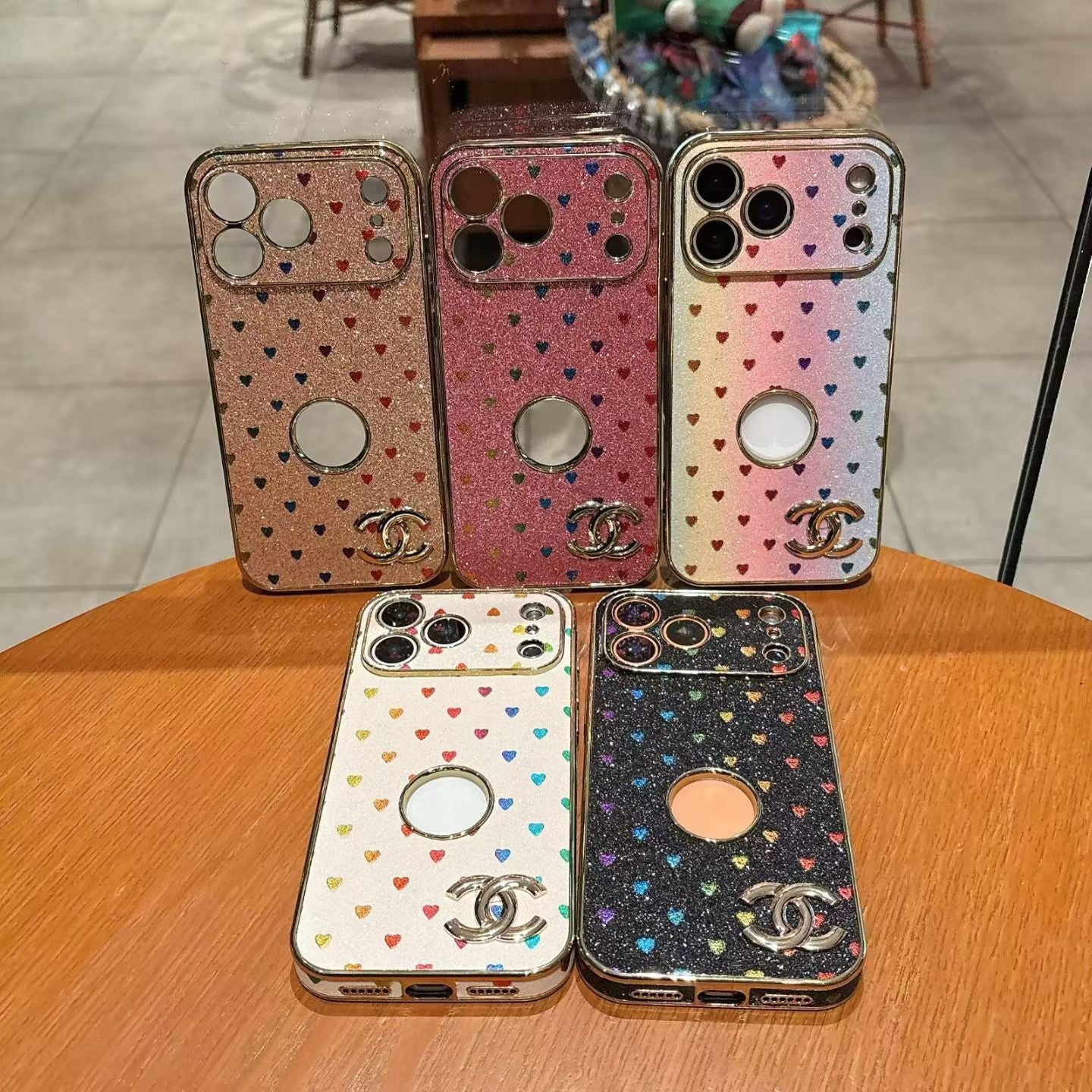 cc Glitter Heart Luxury Phone Case for iPhone 17 with Iconic Double-C Logo