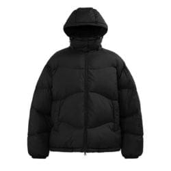 Lightweight Packable Down Jacket with Hood – Stylish & Warm Outerwear Essential