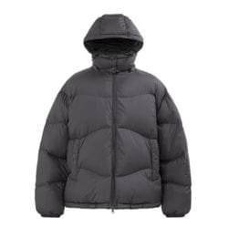 Lightweight Packable Down Jacket with Hood – Stylish & Warm Outerwear Essential