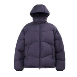 Lightweight Packable Down Jacket with Hood – Stylish & Warm Outerwear Essential