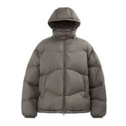 Lightweight Packable Down Jacket with Hood – Stylish & Warm Outerwear Essential