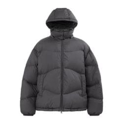 Lightweight Packable Down Jacket with Hood – Stylish & Warm Outerwear Essential