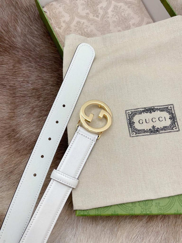 HypedEffects Classing White Gucci Belt with Golden Gucci Buckle