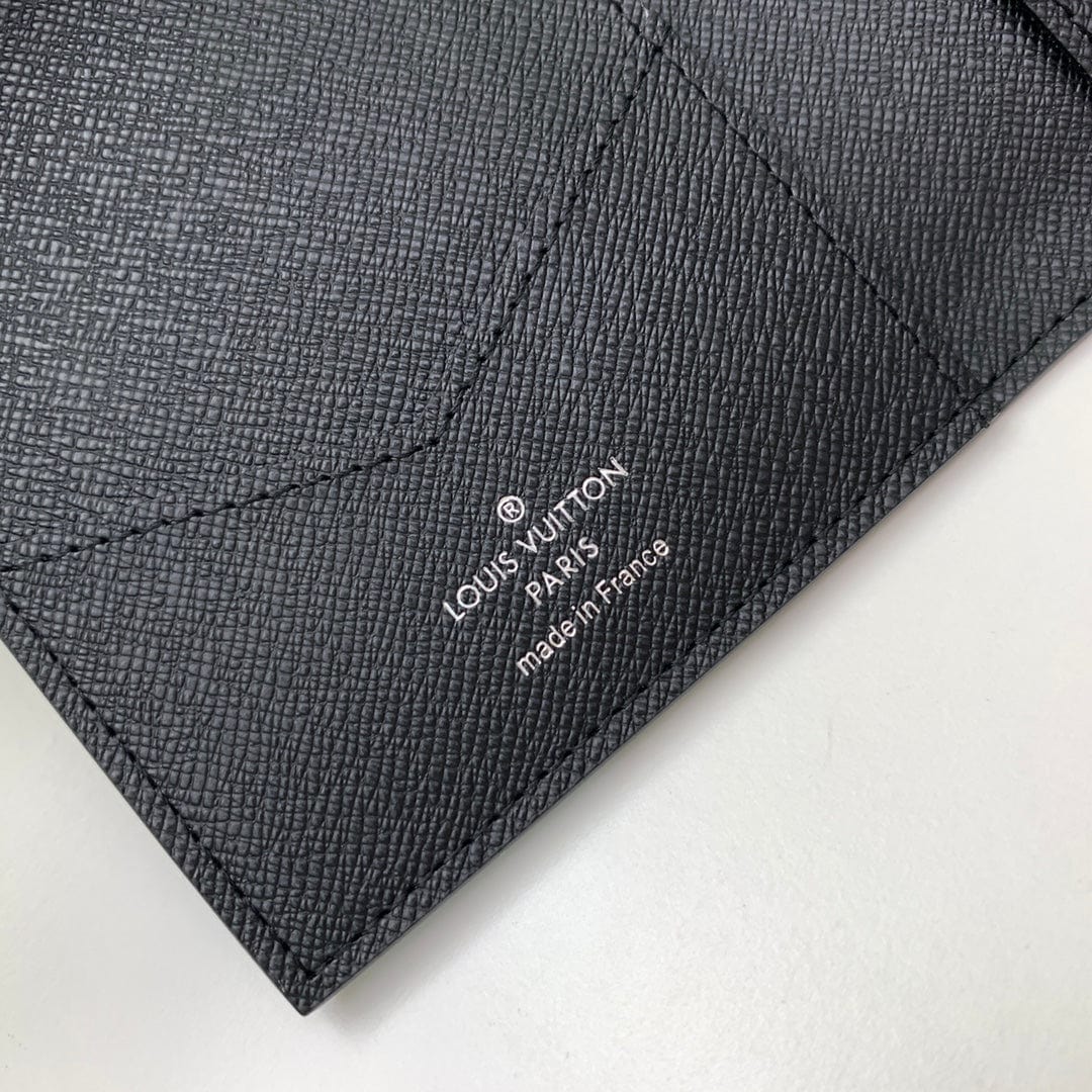 HypedEffects Colorful louis vuitton Passport Holder