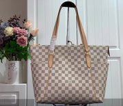 HypedEffects Elegant Louis Vuitton Damier and Monogram Canvas Tote Bags