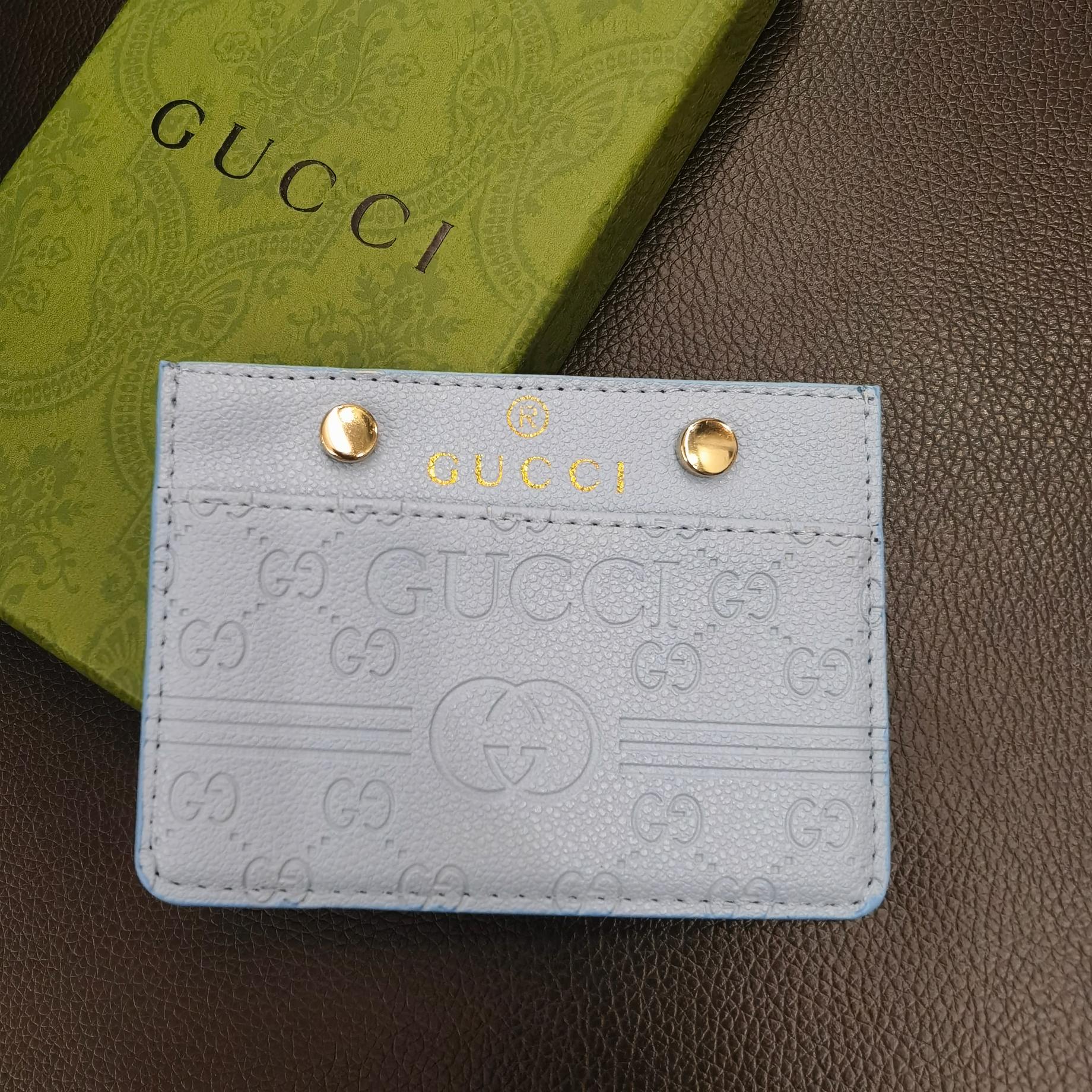 HypedEffects gucci Embossed Leather Card Holder Wallet