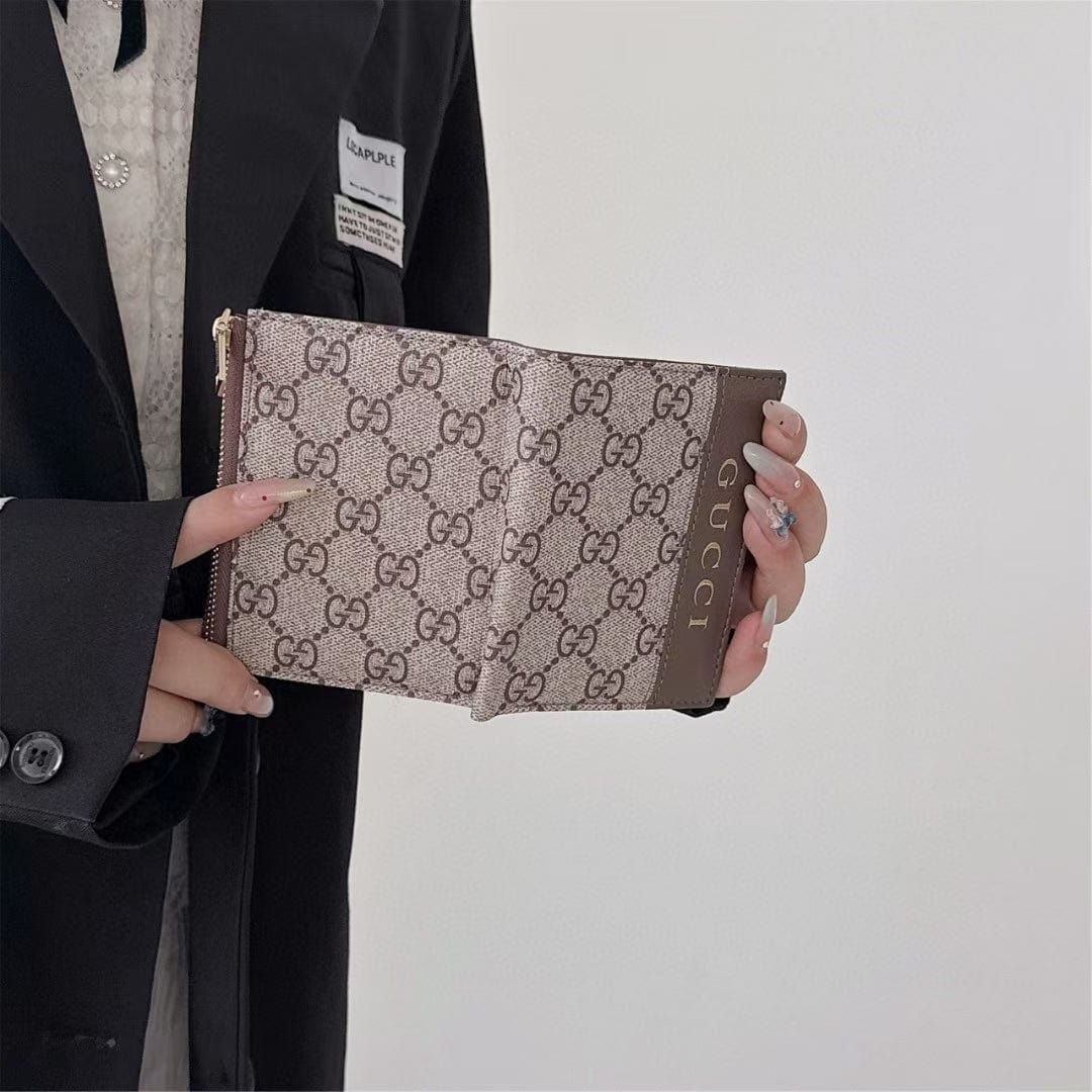 HypedEffects gucci Monogram Zip Wallet with Gold Logo – Bifold Design