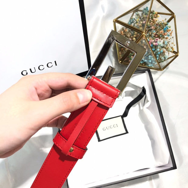 HypedEffects Gucci Scarlet Leather Belt - Glamorous Buckle