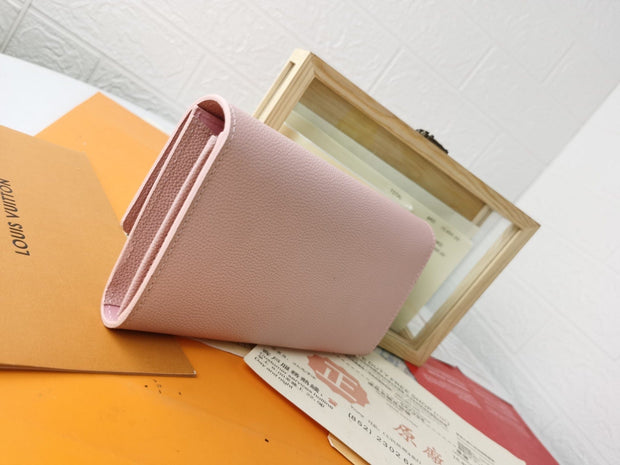 HypedEffects Leather Louis Vuitton Magnolia Wallet