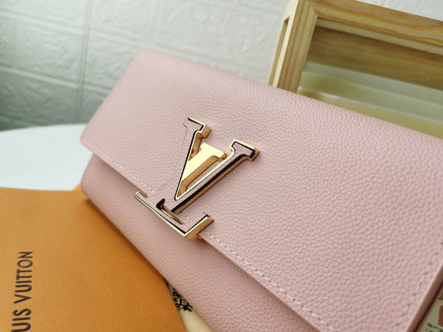 HypedEffects Leather Louis Vuitton Magnolia Wallet