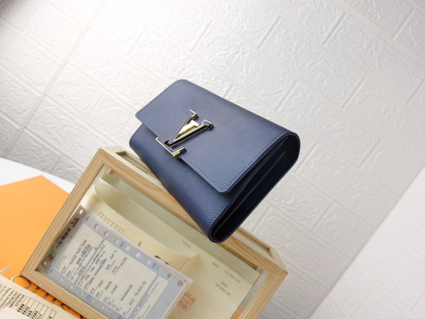 HypedEffects Leather Louis Vuitton Magnolia Wallet