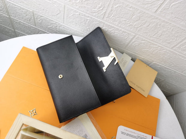 HypedEffects Leather Louis Vuitton Magnolia Wallet