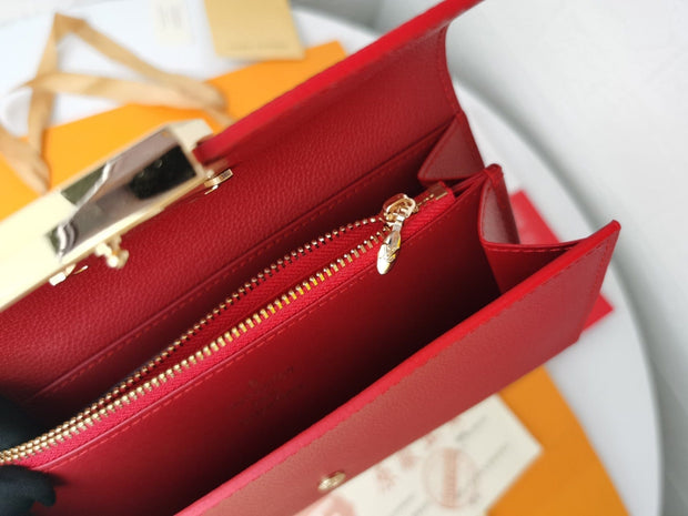 HypedEffects Leather Louis Vuitton Magnolia Wallet