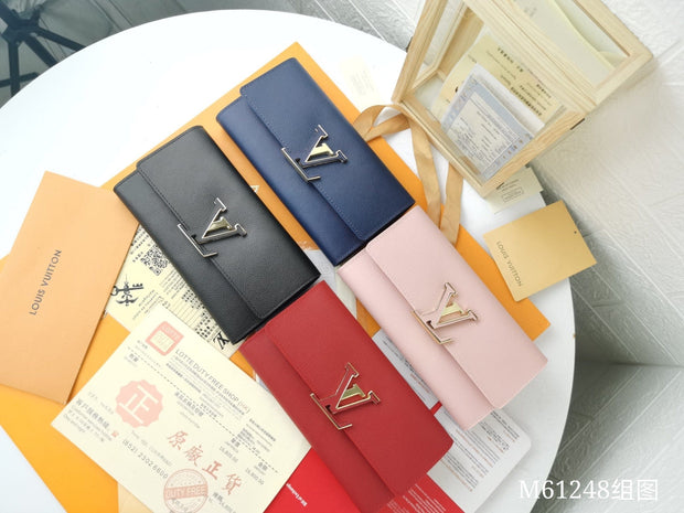 HypedEffects Leather Louis Vuitton Magnolia Wallet