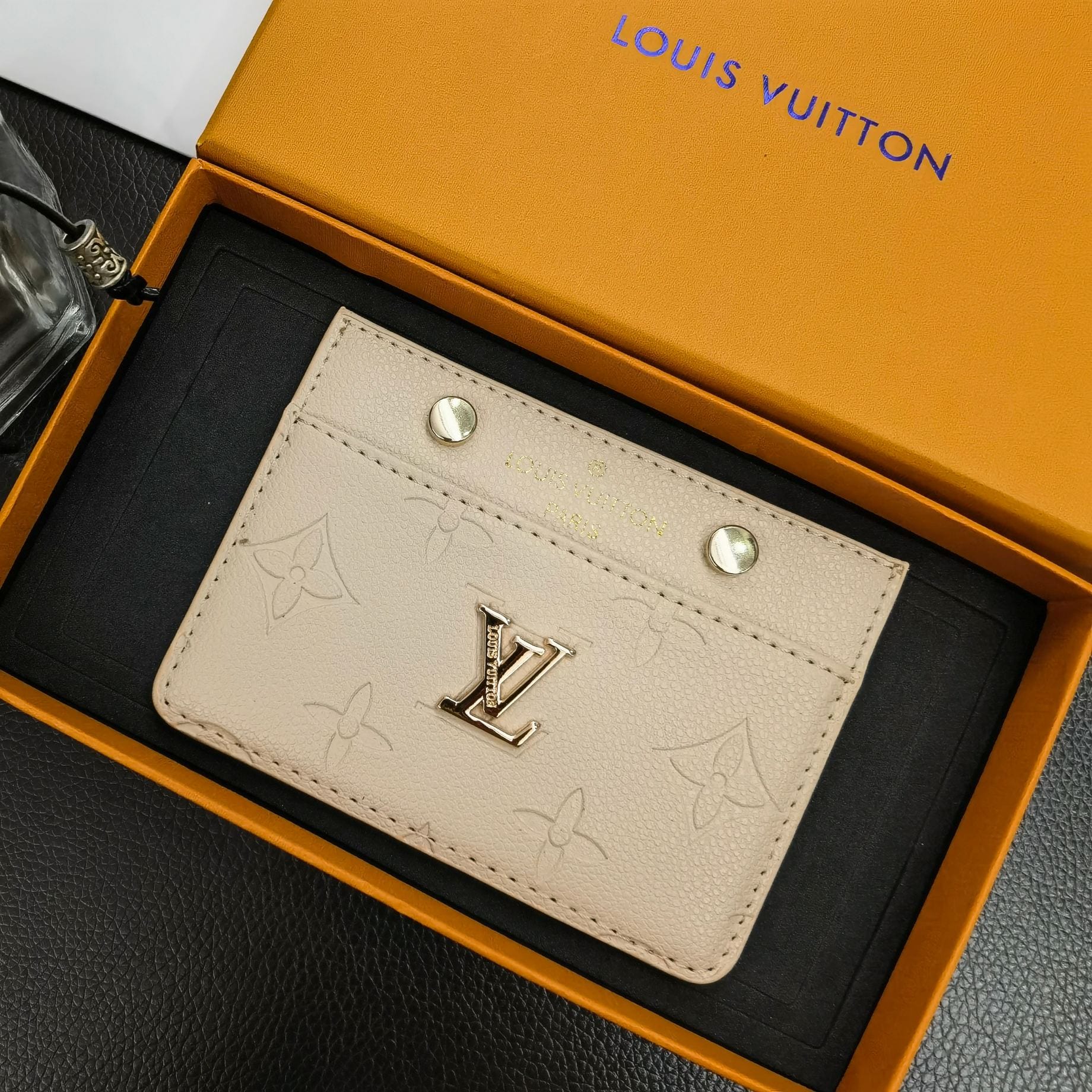 HypedEffects louis vuitton Colorful Leather Card Holder Wallet