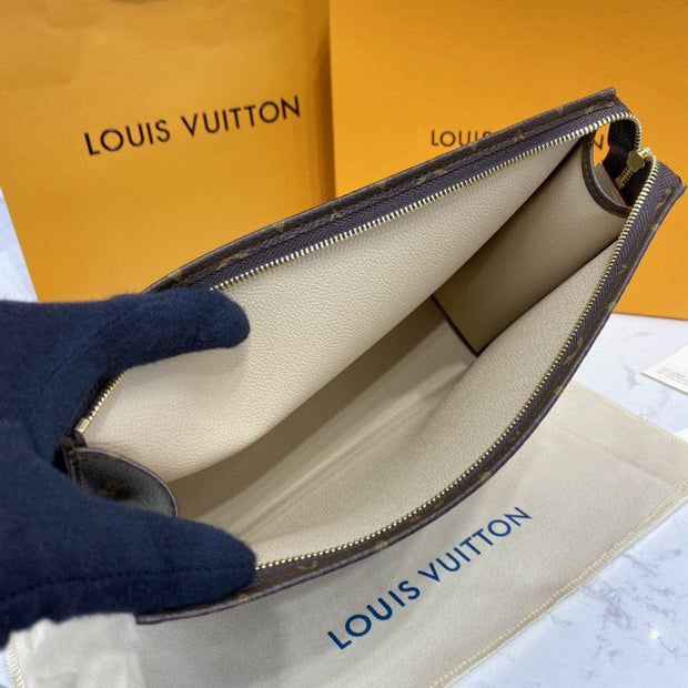 HypedEffects Louis Vuitton Damier and Monogram Canvas Toiletry Wallet Pouch - Black, Brown, and Monogram