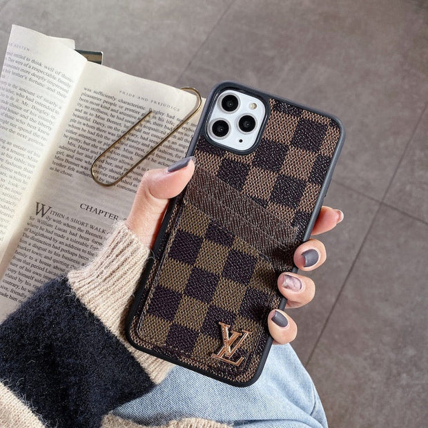HypedEffects Louis Vuitton & Gucci iPhone Case Collection - Famous Patterns with Integrated Wallet