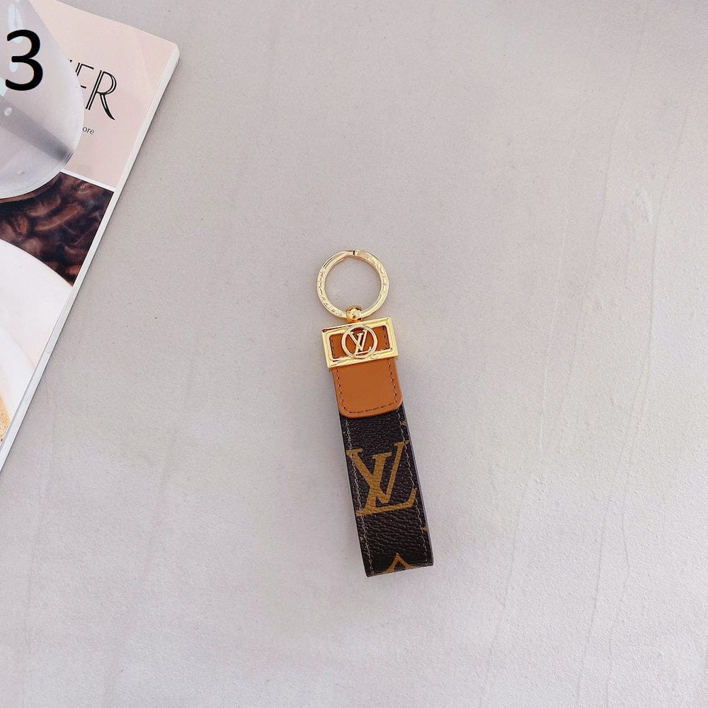 HypedEffects louis vuitton Keychain With Golden Keyring