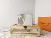 HypedEffects Louis Vuitton Leather Wallet With Zipper