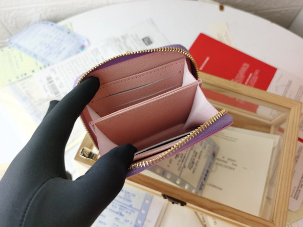 HypedEffects Louis Vuitton Leather Wallet With Zipper