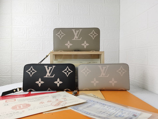 HypedEffects Louis Vuitton Leather Zipper Wallet