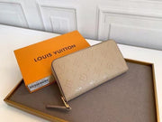 HypedEffects Louis Vuitton Leather Zipper Wallet