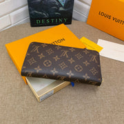 HypedEffects Louis Vuitton Leather Zipper Wallet
