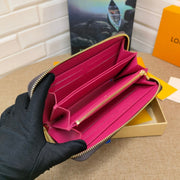 HypedEffects Louis Vuitton Leather Zipper Wallet