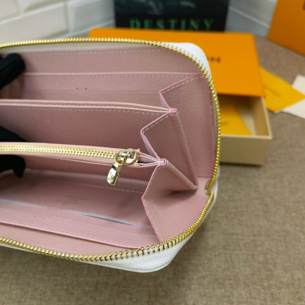 HypedEffects Louis Vuitton Leather Zipper Wallet