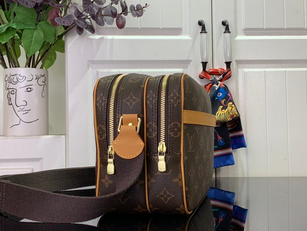 HypedEffects Louis Vuitton Monogram Messenger Reporter Bag