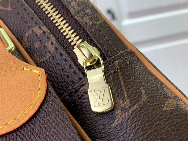 HypedEffects Louis Vuitton Monogram Messenger Reporter Bag