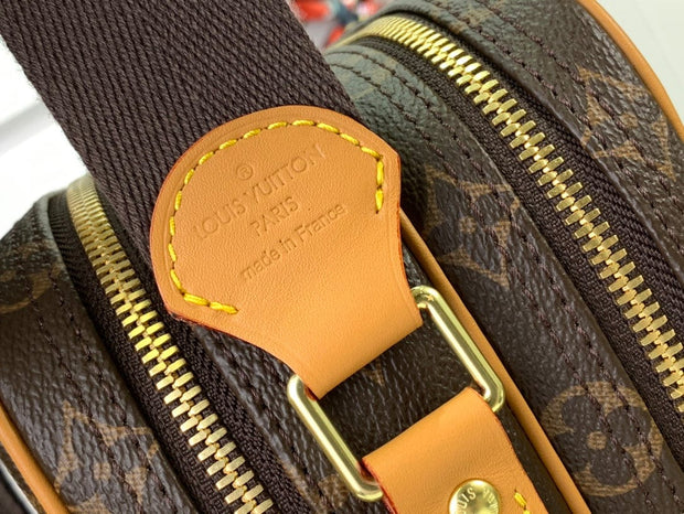 HypedEffects Louis Vuitton Monogram Messenger Reporter Bag