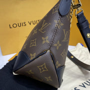 HypedEffects Louis Vuitton Monogram Shoulder Bag with Gold-Tone Hardware (Black Edges)