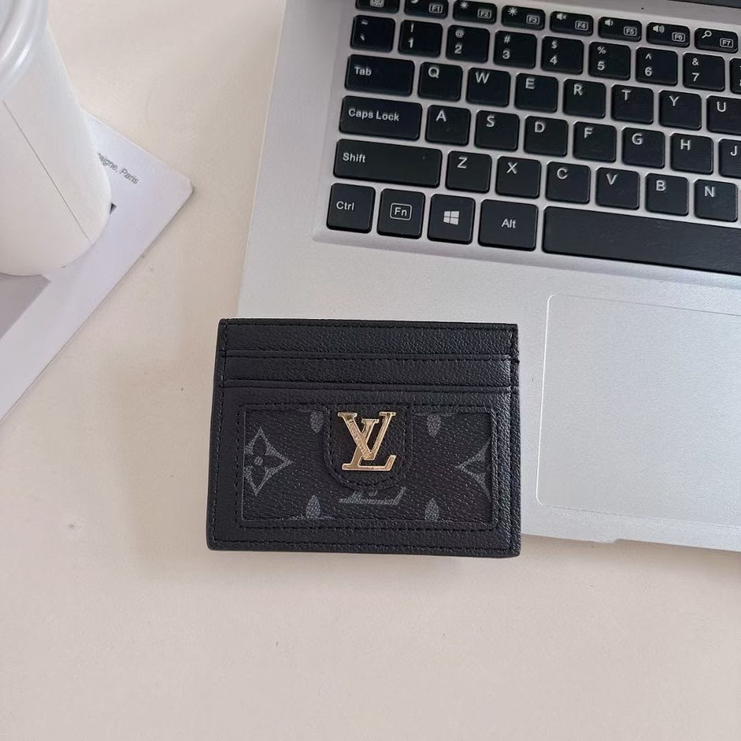HypedEffects louis vuitton Monogram Slim Cardholder Wallet – Multiple Styles