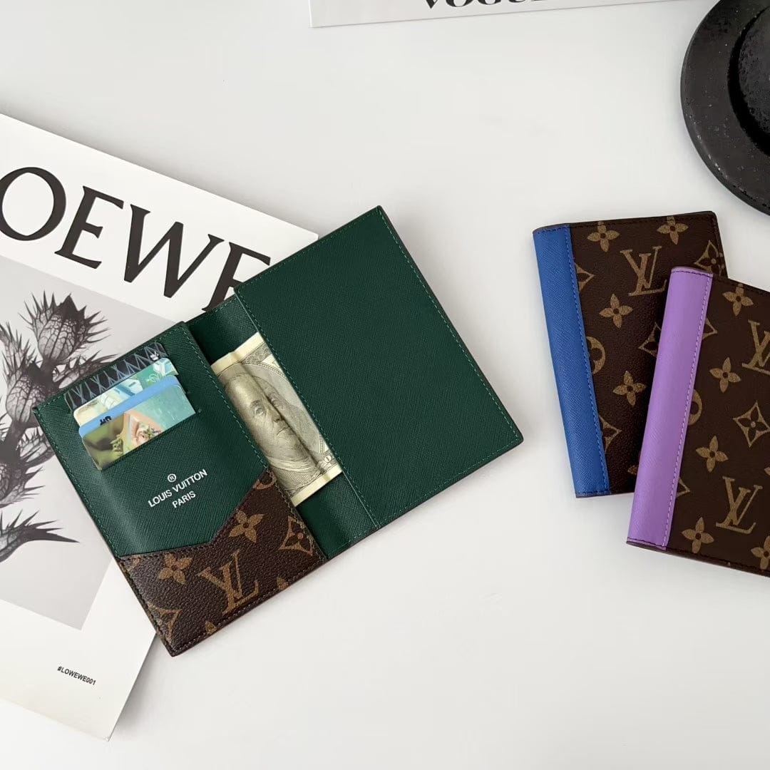 HypedEffects louis vuitton Passport Holder