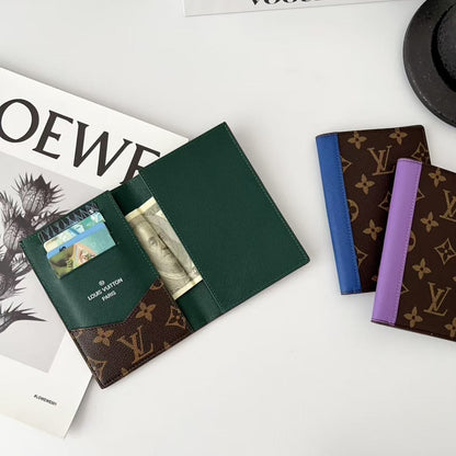 HypedEffects louis vuitton Passport Holder