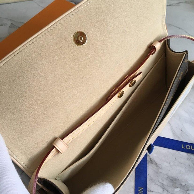 HypedEffects Louis Vuitton Wallet classic Monogram