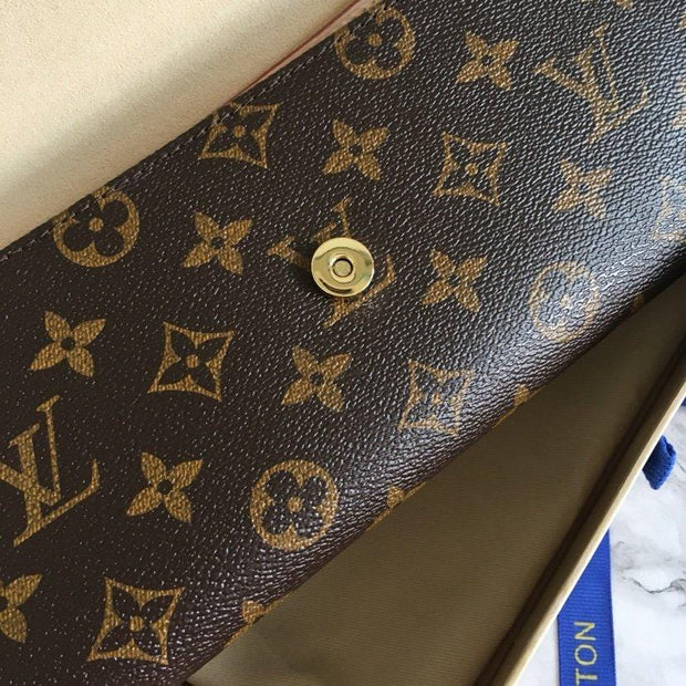 HypedEffects Louis Vuitton Wallet classic Monogram