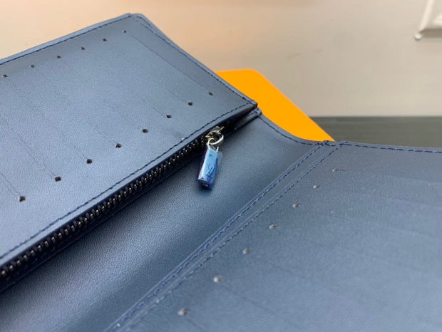 HypedEffects MultiPocket Louis Vuitton Leather Wallet