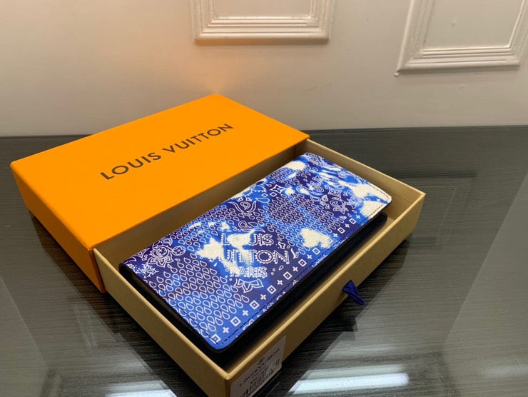 HypedEffects MultiPocket Louis Vuitton Leather Wallet