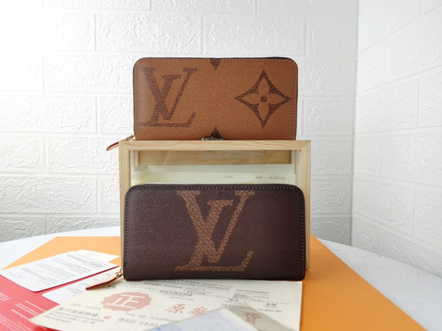 Looopix Engraved Louis Vuitton Leather Wallet
