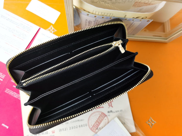 Looopix Engraved Louis Vuitton Leather Wallet