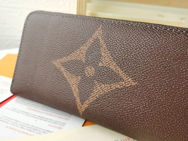 Looopix Engraved Louis Vuitton Leather Wallet