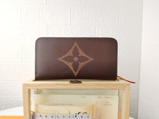 Looopix Engraved Louis Vuitton Leather Wallet