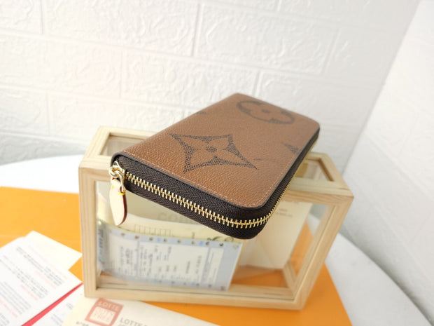Looopix Engraved Louis Vuitton Leather Wallet