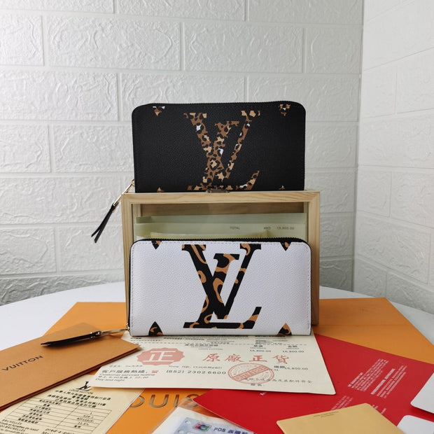 Looopix Engraved Louis Vuitton Leather Wallet