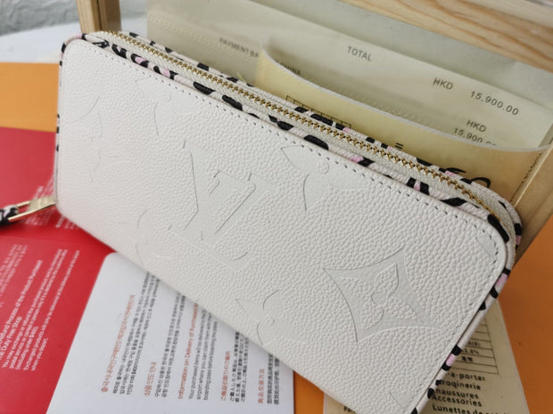 Looopix Engraved Louis Vuitton Leather Wallet