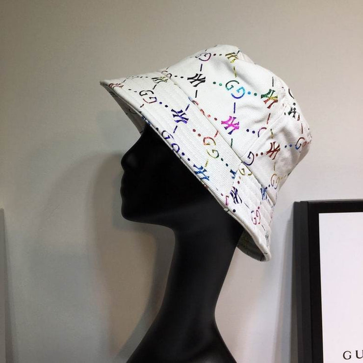 Looopix Gucci Black & White Bucket Hat