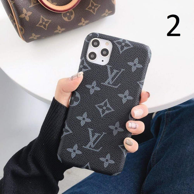 Looopix Louis Vuitton And Gucci iPhone 15 Cases